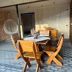 Zarichna House *