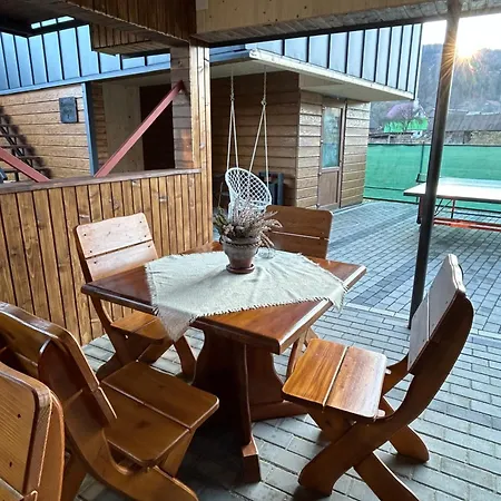 Zarichna House Privatunterkunft Slawske