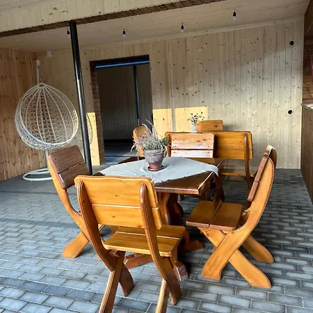 Zarichna House *