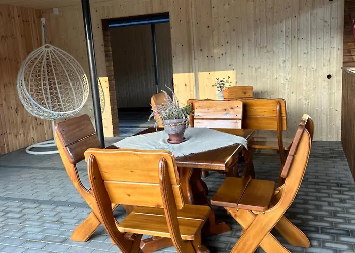 Zarichna House *